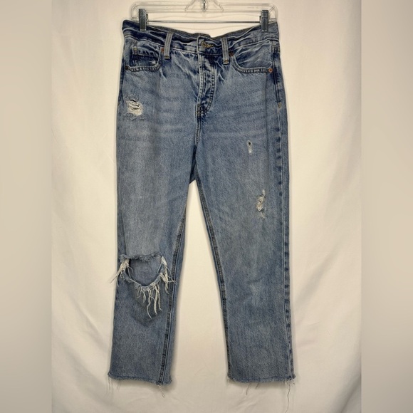 Old Navy Denim - Old Navy High Rise Distressed Blue Jeans - Size 4